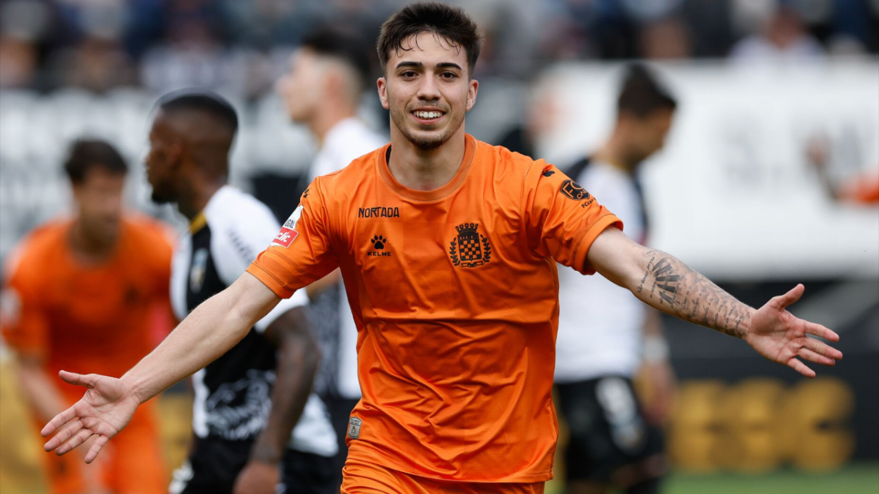 乐鱼直播 -关于葡超关键时刻再迎强敌,圣安东尼奥马刺临场应变,主帅态度:信心回归,资深球员宣示担当的信息