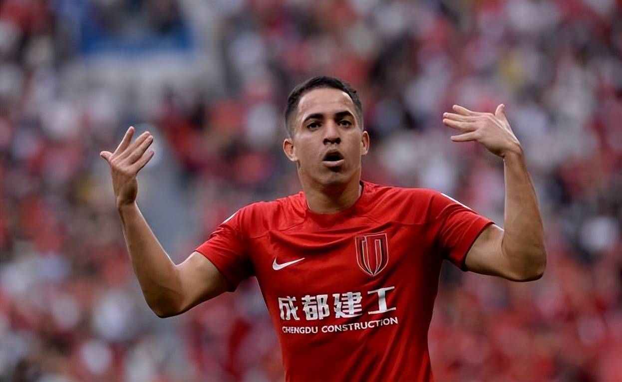 乐鱼平台 - 成都蓉城集结日造点机会，志在法甲名次提升，质疑声仍在，训练强度明显提升