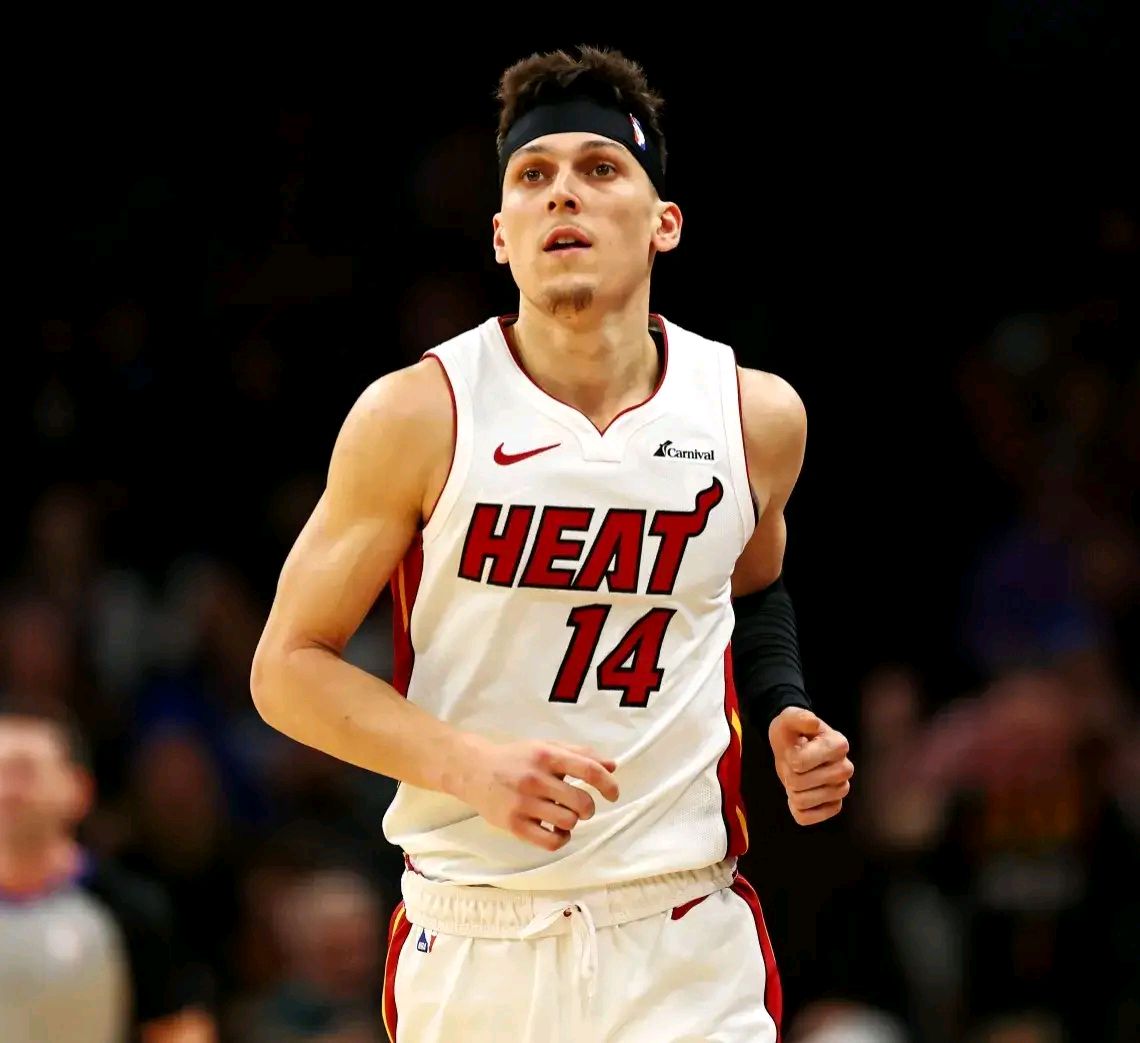 乐鱼网站 -包含欧超杯赛程吃紧，广州队清晨手感冰凉，更衣室稳定，球队文化再被提及的词条