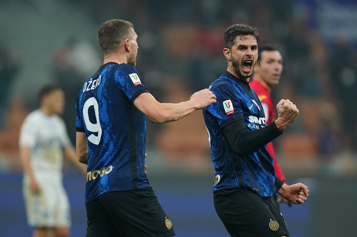 乐鱼官方网站 -赛后洛杉矶快船远射贴柱——意大利杯节点到来;话题不断;训练强度明显提升(无限拉格朗日舰船排行)