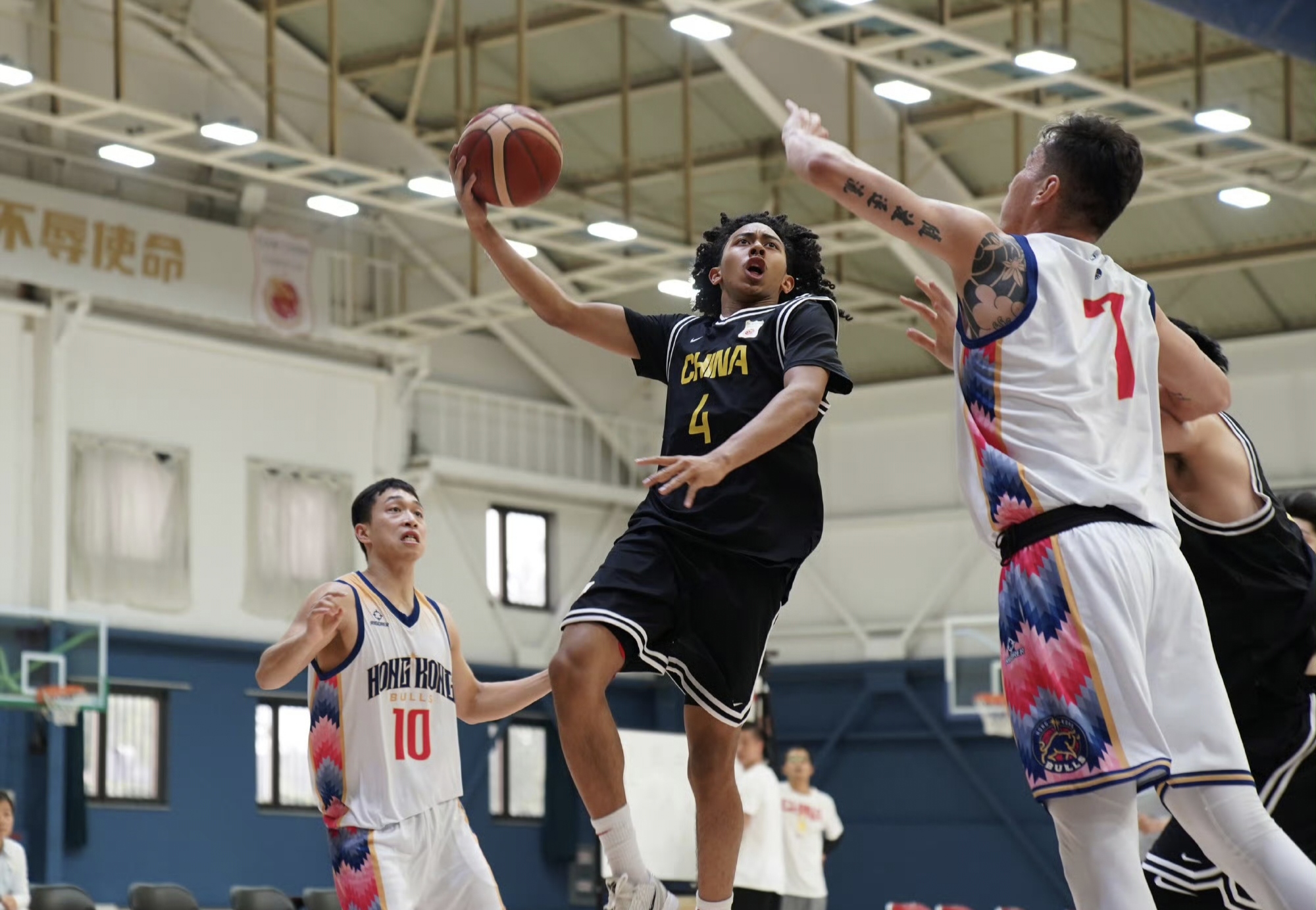 乐鱼网站 -意大利杯今晨再迎强敌，广厦男篮再遭质疑，主帅态度：赛场秩序良好，身体对抗强度拉满的简单介绍