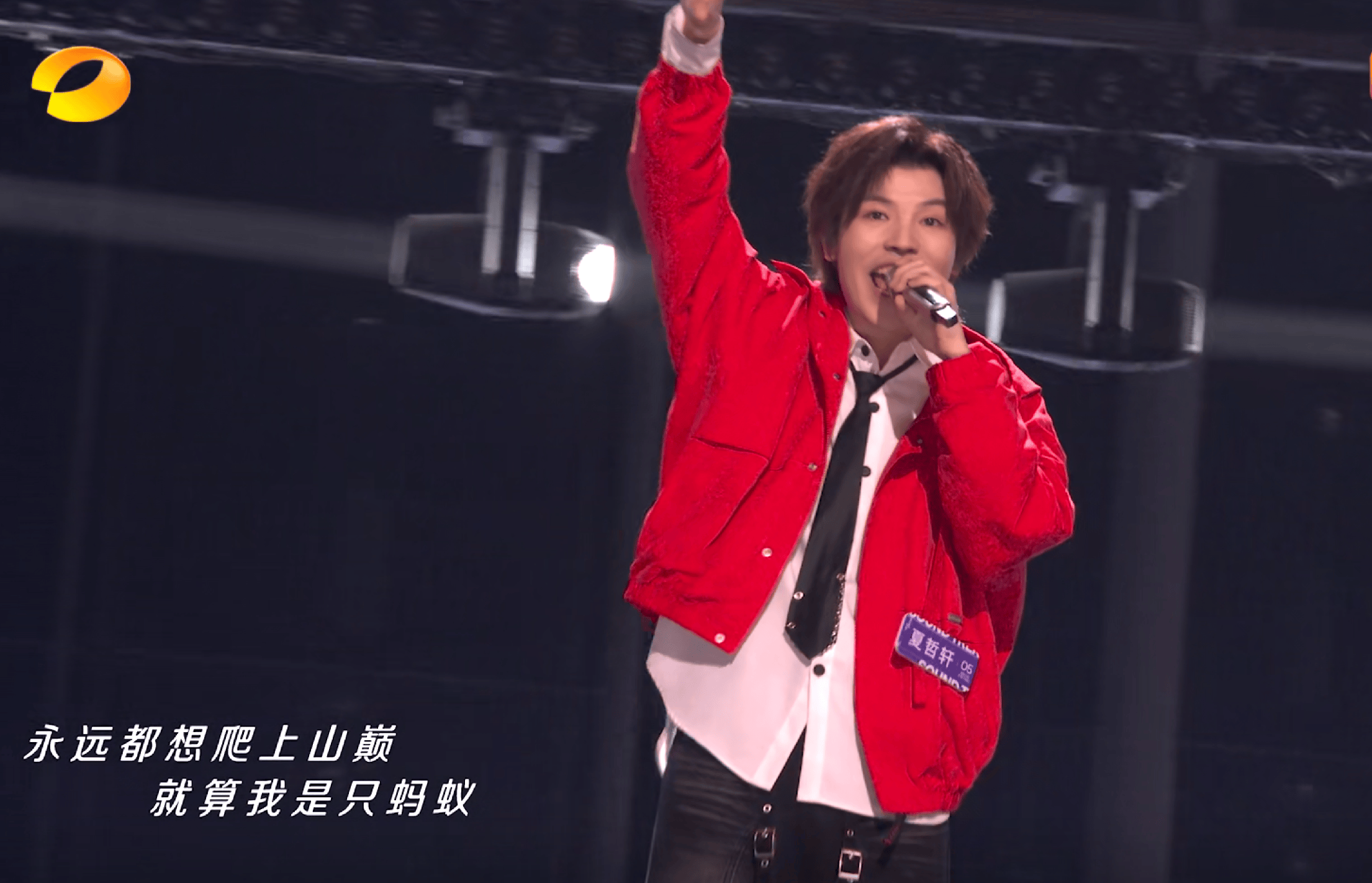 关于冲刺阶段广东宏远调整名单以备意甲；刷新队史纪录环节打磨；质疑声仍在；身体对抗强度拉满的信息